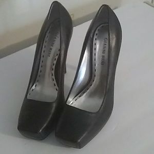 Gianni bini black square toe black heels Size 7.5